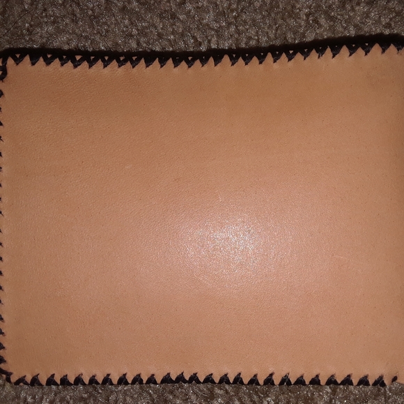 Hand Made Genuine Leather Wallet. - Picture 2 of 4